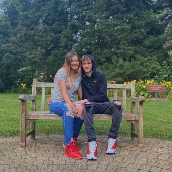 Meet your Posher, Jandon - Picture 1 of 1